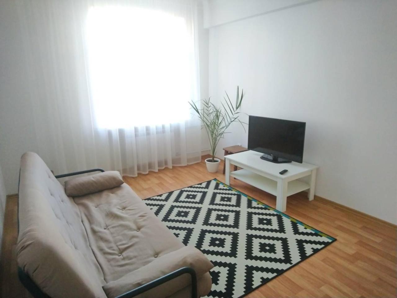 Apartments Theatre Shepkina 2 Room Суми Екстер'єр фото